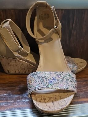 Naturalizer Floral Cork Ankle-Strap Wedges - Beige Multi